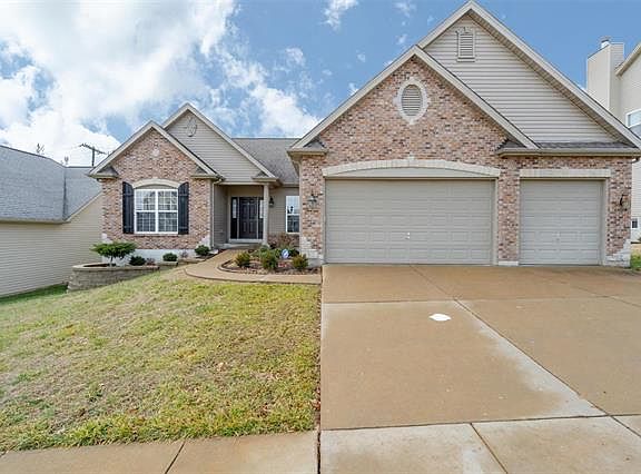2nd image of 4716 Auburn Trace Dr