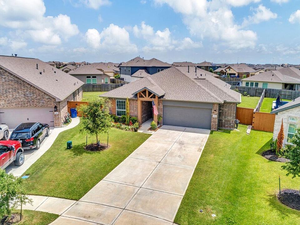 1st image of 12530 Helms Bend Ln