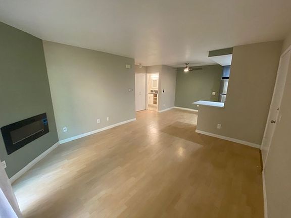 2nd image of 206 Woodland Pkwy Unit 124