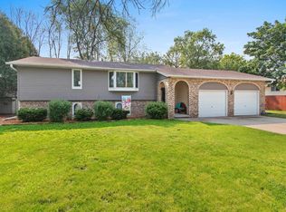 1849 Lost Dauphin Rd, De Pere, WI 54115