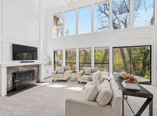 3718 Wooded Creek Dr, Farmers Branch, TX 75244