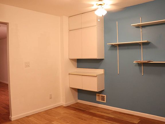 5th image of 266 Elverton Ave