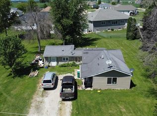 104 Hillcrest St, Raymond, IA 50667