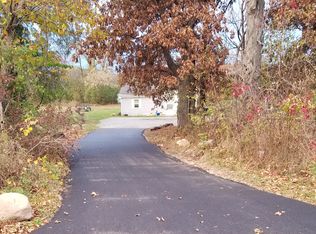 2401 Leroy Caledonia Rd, Le Roy, NY 14482