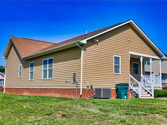 3rd image of 3109 Dillyn Ct