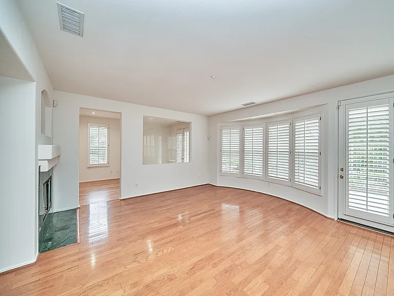 7455 Chanteclair Ct — Photo 20