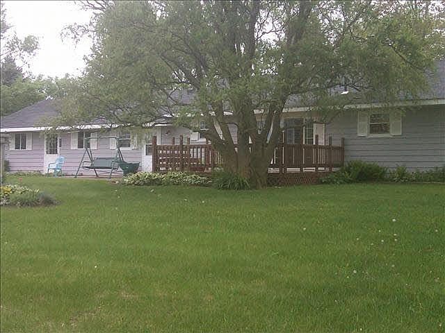2nd image of 12061 Wells Rd