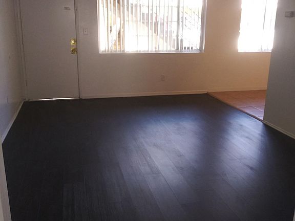 2nd image of 940-942 S Flower St #4206