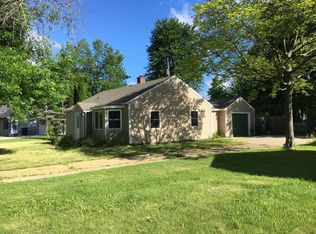 1005 Baldwin, Midland, MI 48667