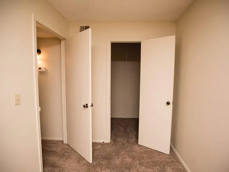 Concord Apartments — Photo 6