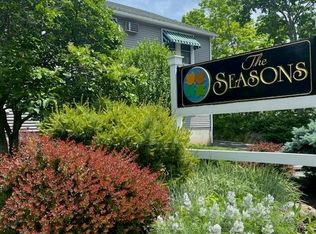 298 Main St #205, Ogunquit, ME 03907