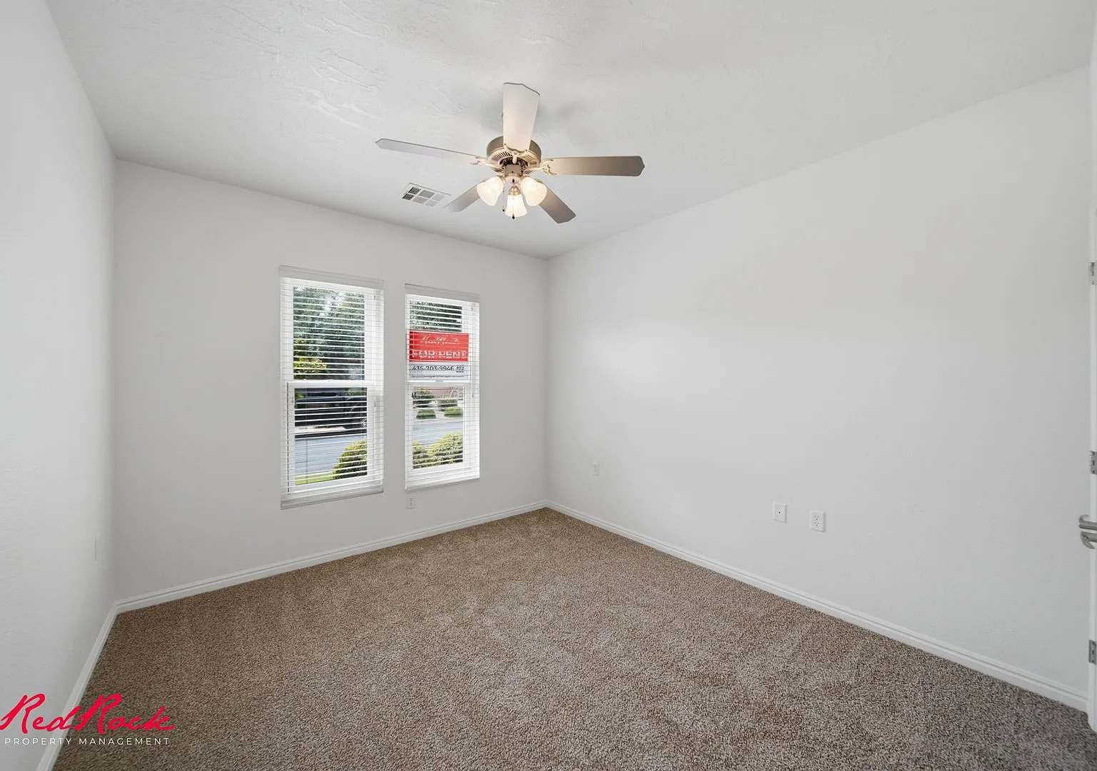 This Is The One! Gorgeous 55+ Living With Resort Vibes — Photo 3