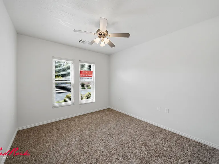 1546 Morane Manor Dr — Photo 28