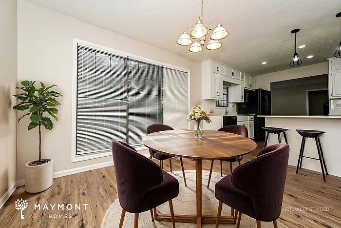 945 Sideline Ct — Photo 6