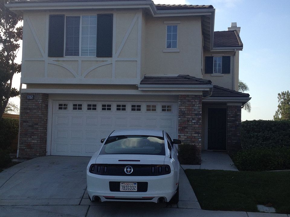 2nd image of 1575 Carriage Cir