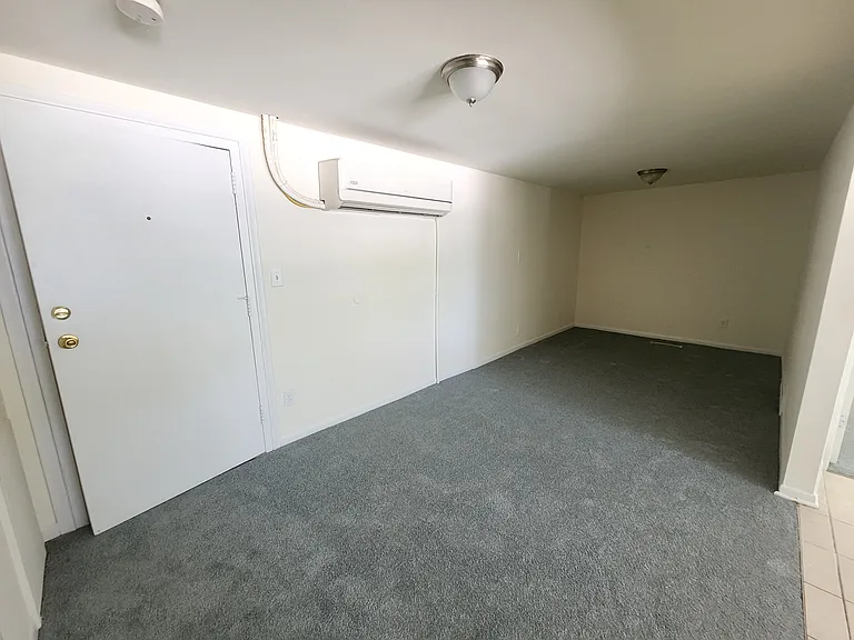 22712 Harper Ave #1 — Photo 3