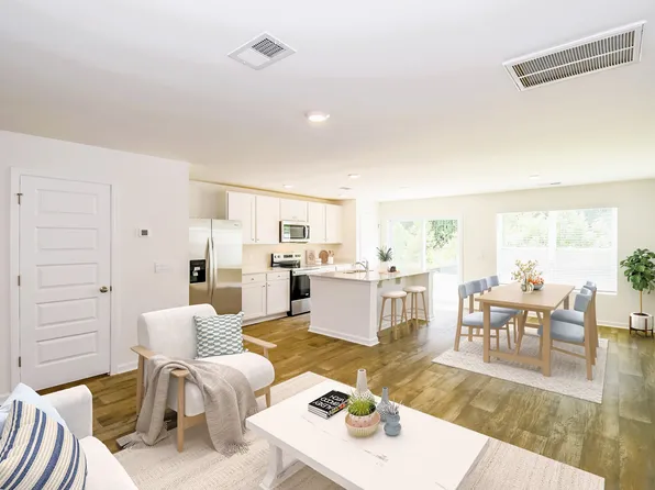 110 Striker Rd, Port Wentworth, GA 31407