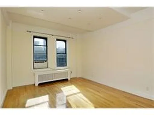 Rented by Douglas Elliman | media 19