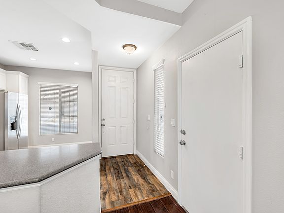 5th image of 1542 Evening Spirit Ave