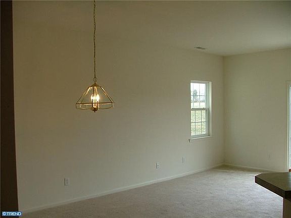 5th image of 307 Camerton Ln