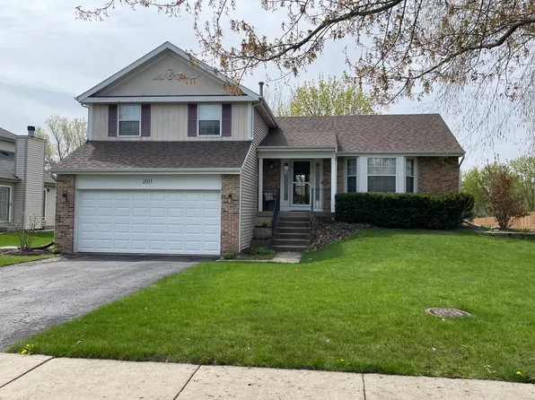 2011 Glenmoor Dr, Dundee, IL 60118