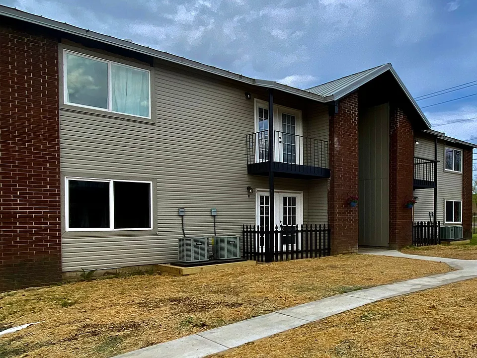 West Towne Apartments