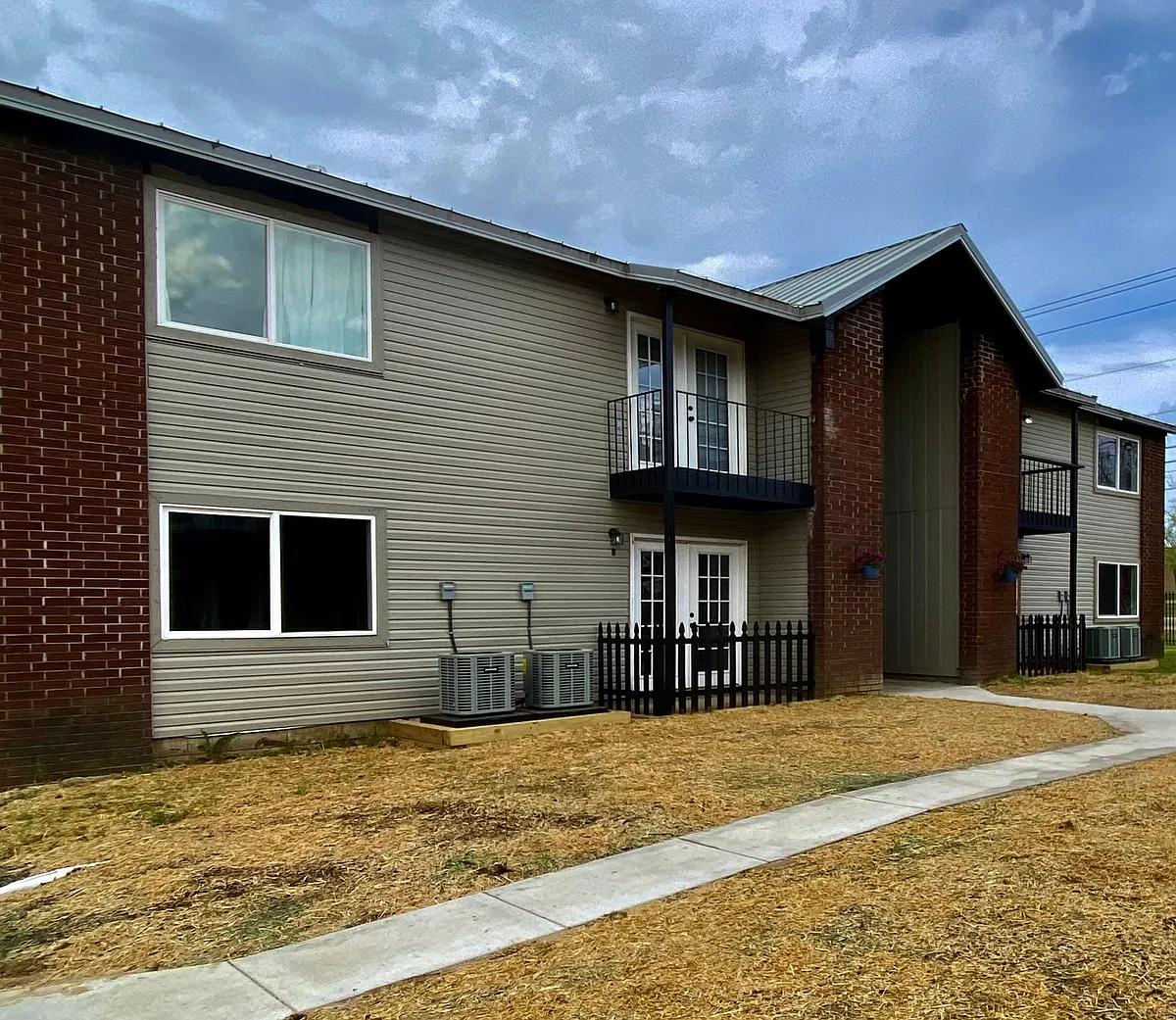 Building Photo - West Towne Apartments