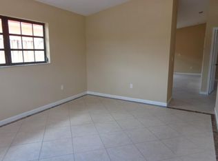 2654 W 72nd St, Hialeah, FL 33016