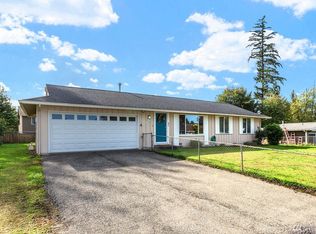629 NW Roswell Dr, Bremerton, WA 98310