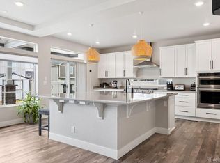 22025 E 45th Ave, Aurora, CO 80019