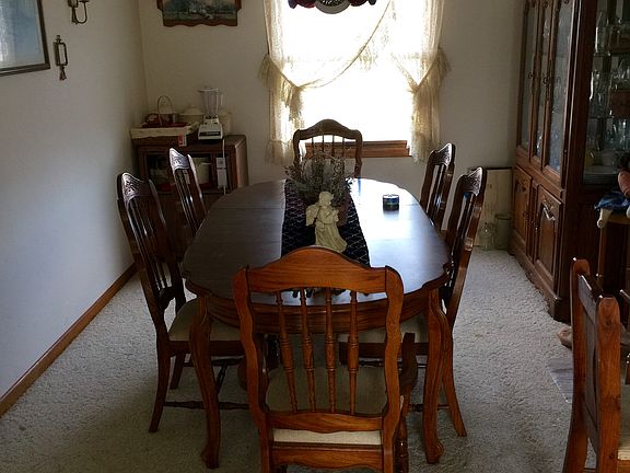 4th image of 822 Heather Dr