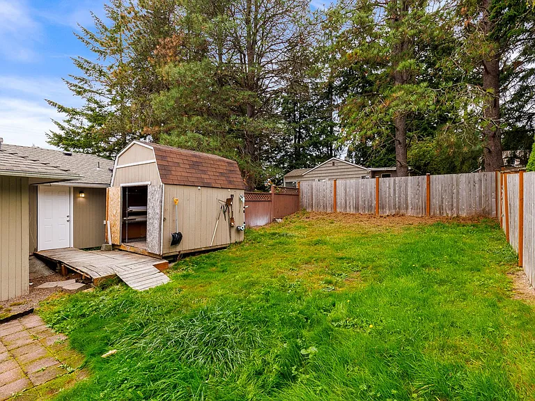 3910 148th St SW — Photo 24