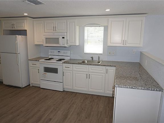 4th image of 1104 North Ave
