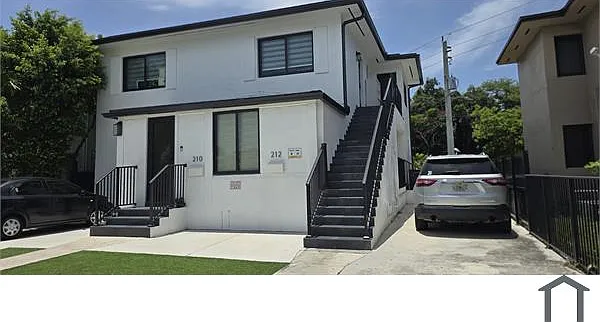 210 Beacom Blvd — Photo 1