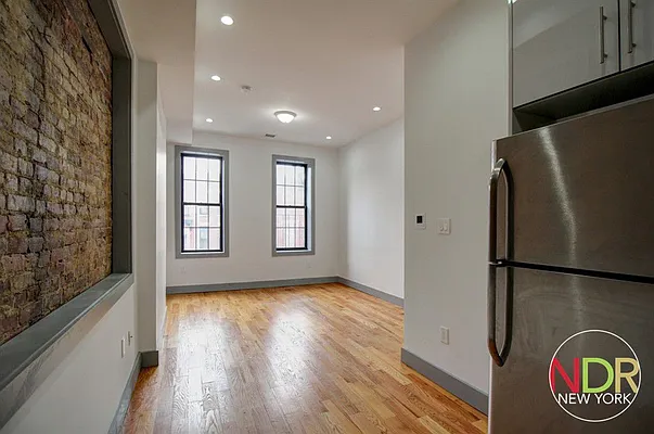 Rented by Next Door Realty NYC | media 2