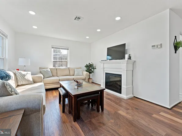 14 Narberth Pl, Southampton, NJ 08088