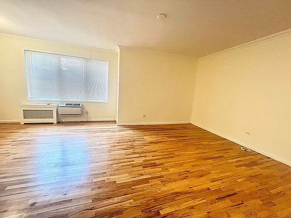 2nd image of 170 E 83rd St APT 4R