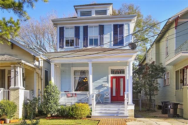1st image of 1215 Fern St