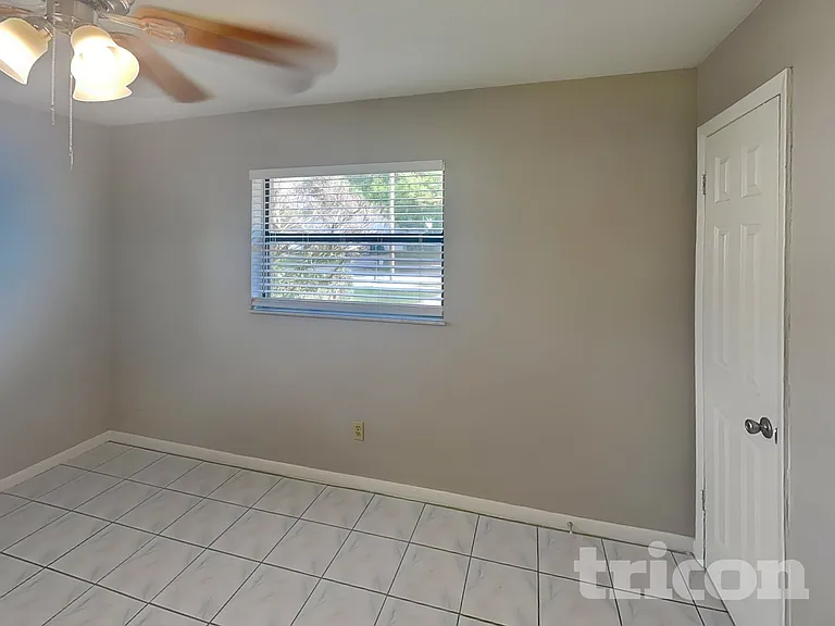 120 Waverly Dr — Photo 8