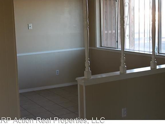 4th image of 5016 Garland Ln