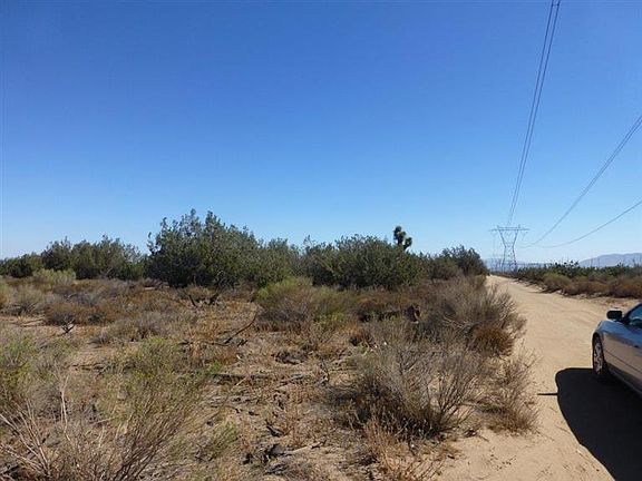 3rd image of Mesa Linda St