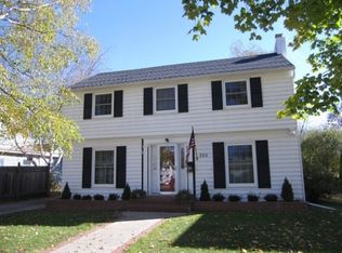 360 4th St, Prairie Du Sac, WI 53578