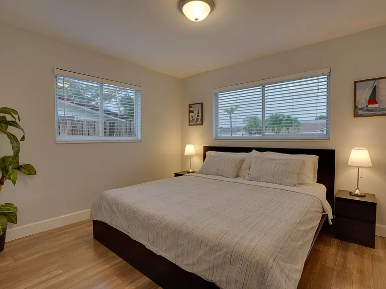 1660 NE 26th Ave — Photo 13
