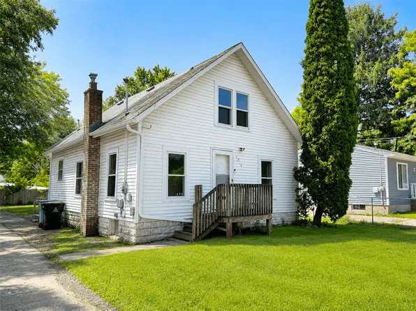 4918 Pleasant Grove Rd, Lansing, MI 48910