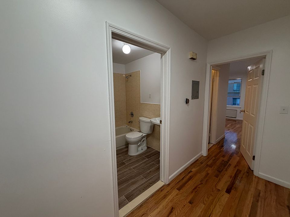 1st image of 642B Manida St #3