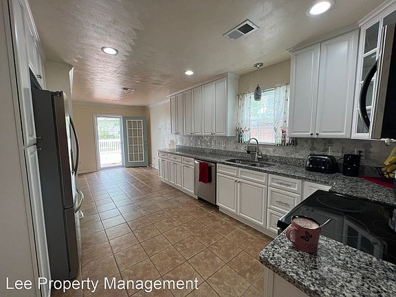 5th image of 904 Wynstone Ct