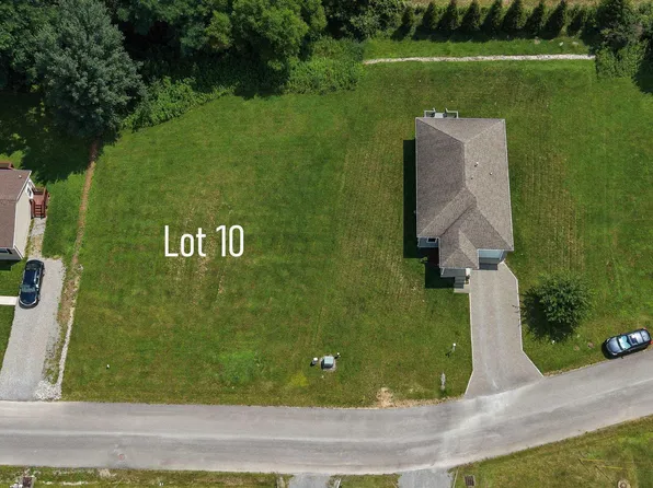10 Grace Cir, Elkins, WV 26241