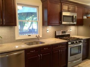 40 Morgan Dr, Edison, NJ 08817