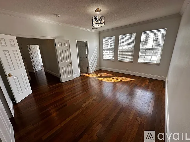 407 Iris St — Photo 66