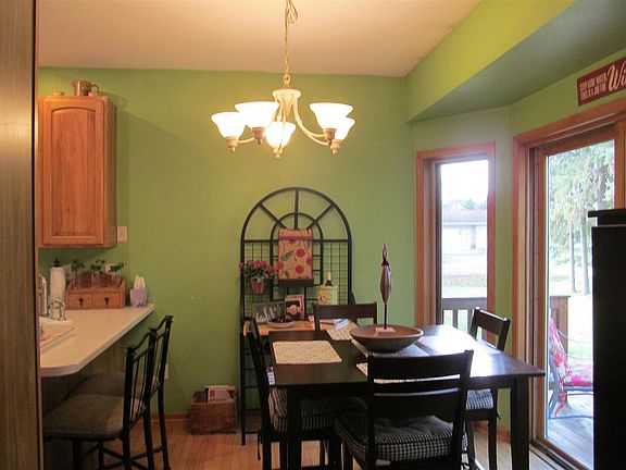 5th image of 153170 Cloverland Ln